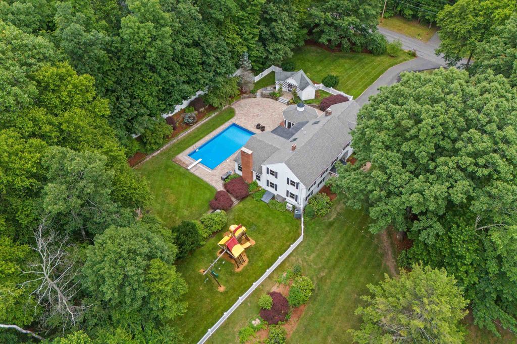 2 Cummings Road, Merrimack, NH 03054