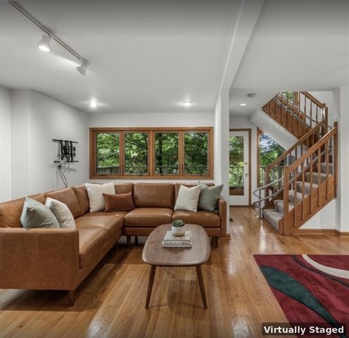 651 N 5th Avenue, Ann Arbor, MI 48104