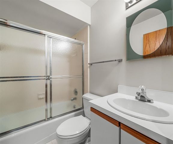 651 N 5th Avenue, Ann Arbor, MI 48104
