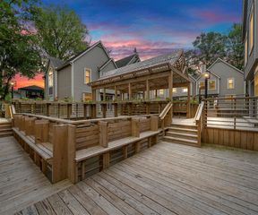 651 N 5th Avenue, Ann Arbor, MI 48104