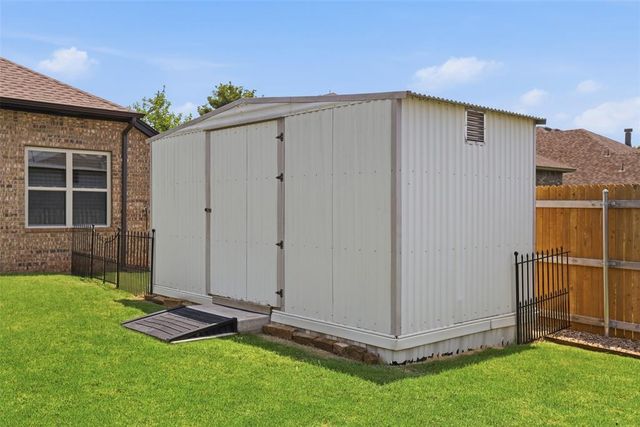 9101 Misty Lane, Oklahoma City, OK 73160
