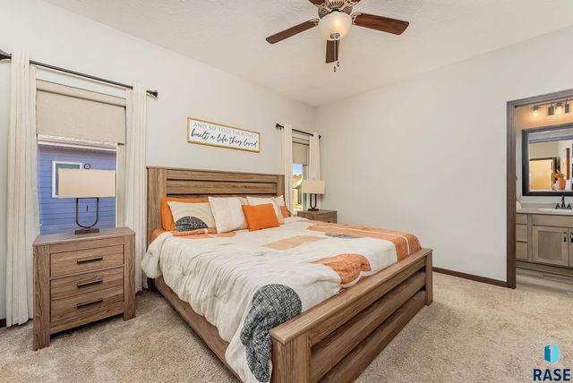 9520 W Keyrell Cir Circle, Sioux Falls, SD 57106