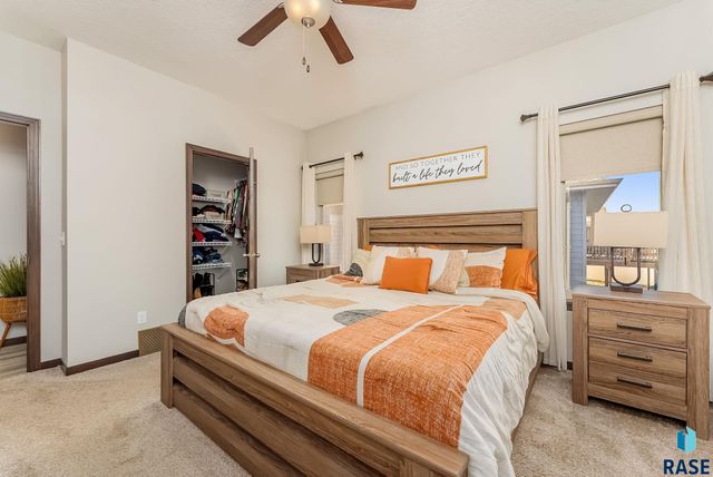 9520 W Keyrell Cir Circle, Sioux Falls, SD 57106