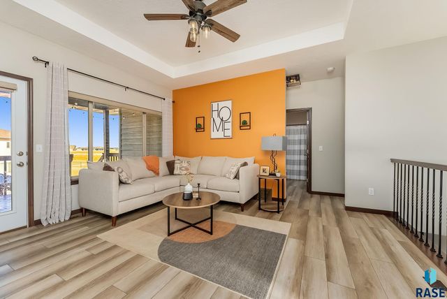 9520 W Keyrell Cir Circle, Sioux Falls, SD 57106