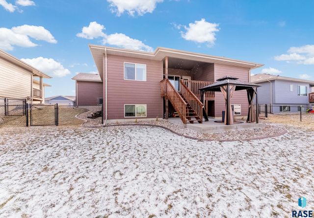 9520 W Keyrell Cir Circle, Sioux Falls, SD 57106