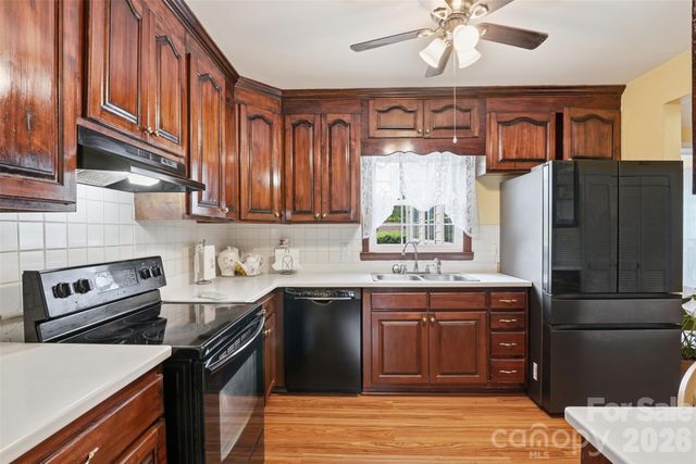 1287 Queensgate Street, Gastonia, NC 28054