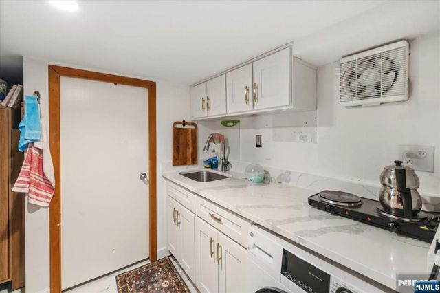 715 5TH ST 5th Street, Lyndhurst, NJ 07071