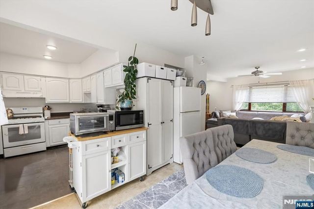 715 5TH ST 5th Street, Lyndhurst, NJ 07071