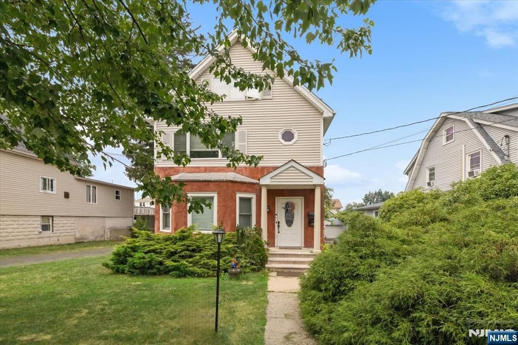 715 5TH ST 5th Street, Lyndhurst, NJ 07071