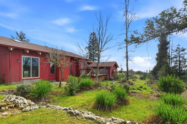 590 Pineridge Road, Santa Cruz, CA 95060