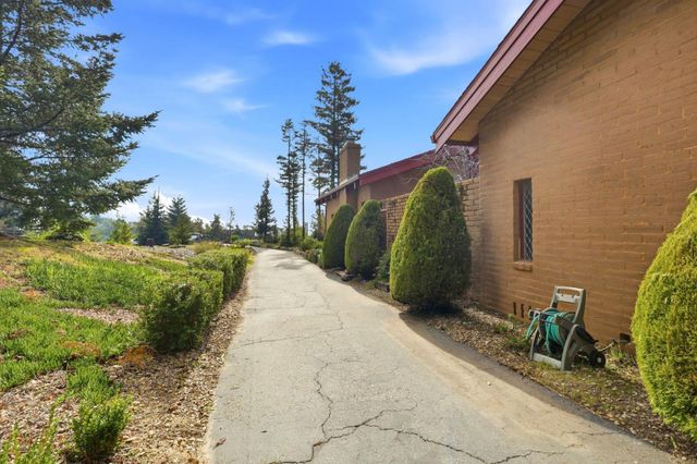 590 Pineridge Road, Santa Cruz, CA 95060