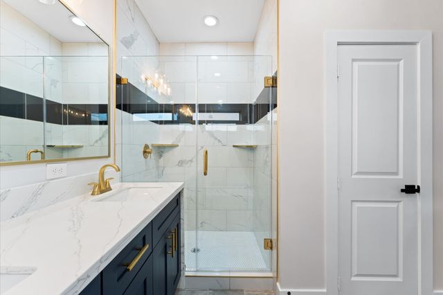 1908 Dismuke Street A, Houston, TX 77023