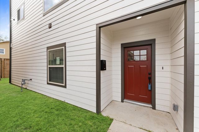1908 Dismuke Street A, Houston, TX 77023