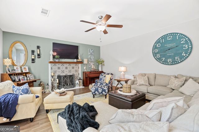 140 Fenwick Farms Drive, Lagrange, GA 30241