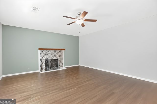 140 Fenwick Farms Drive, Lagrange, GA 30241