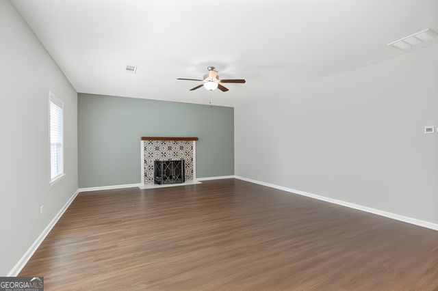 140 Fenwick Farms Drive, Lagrange, GA 30241