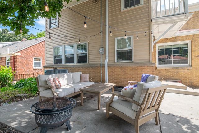 2439 N 81st STREET, Wauwatosa, WI 53213