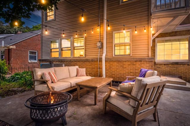 2439 N 81st STREET, Wauwatosa, WI 53213