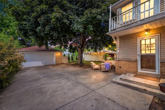 2439 N 81st STREET, Wauwatosa, WI 53213