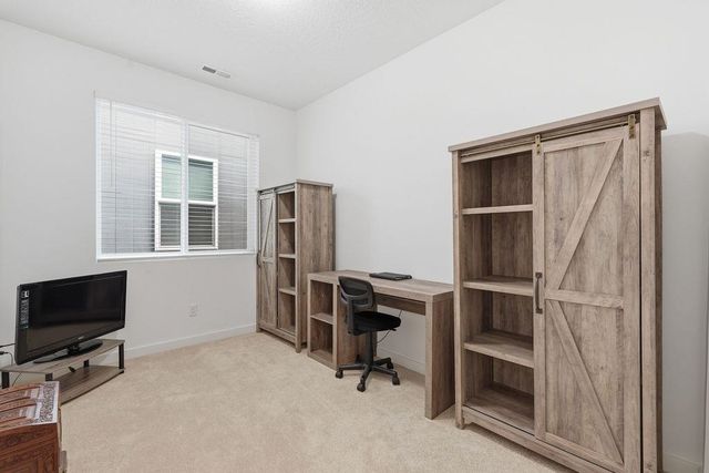 2303 E Longfellow Ave, Spokane, WA 99207