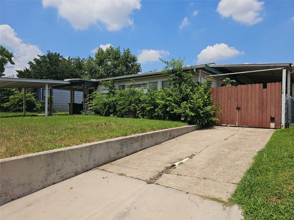 1420 Edney Street, Fort Worth, TX 76115