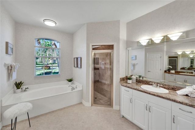 7830 Twin Eagle LN, Fort Myers, FL 33912