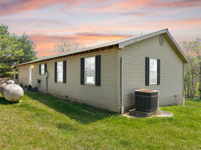 234 Grab Nickell Hill, Morehead, KY 40351