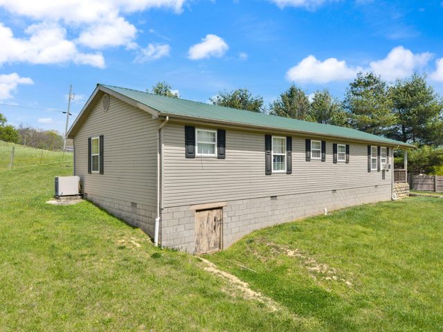 234 Grab Nickell Hill, Morehead, KY 40351