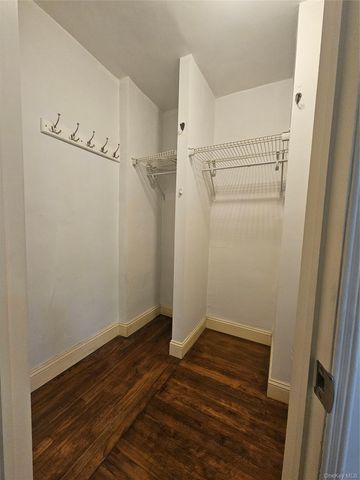 140 35 Beech Ave 4H, Flushing, NY 11355