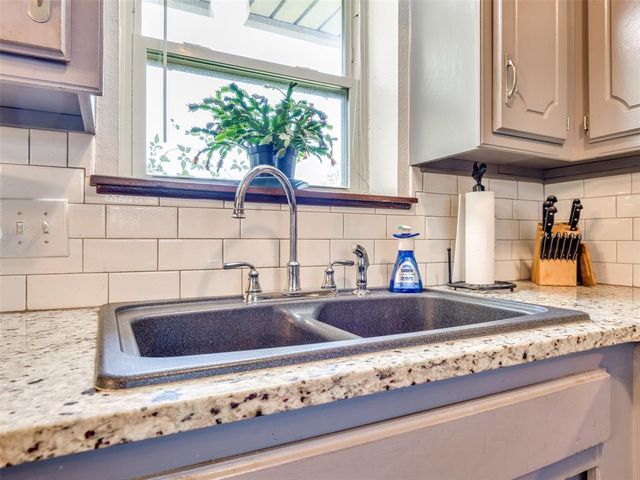 19865 NE 10th Street, Harrah, OK 73045