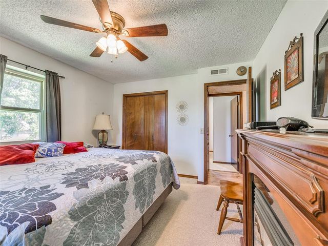 19865 NE 10th Street, Harrah, OK 73045