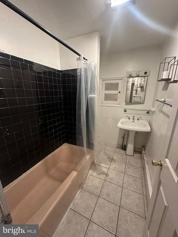 516 W CHEW AVE, Philadelphia, PA 19120