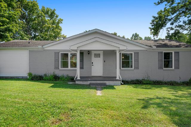 411 Purtle Rd, Lafayette, TN 37083