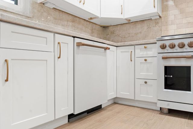 1345 W Escalon Avenue, Fresno, CA 93711