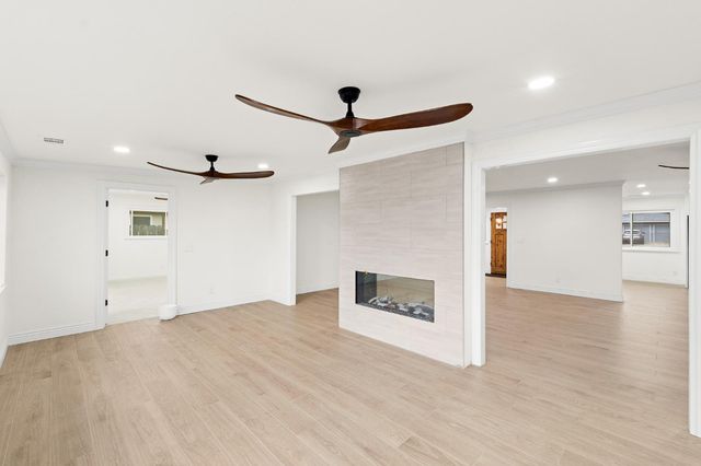 1345 W Escalon Avenue, Fresno, CA 93711