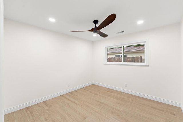 1345 W Escalon Avenue, Fresno, CA 93711