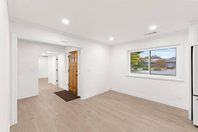 1345 W Escalon Avenue, Fresno, CA 93711