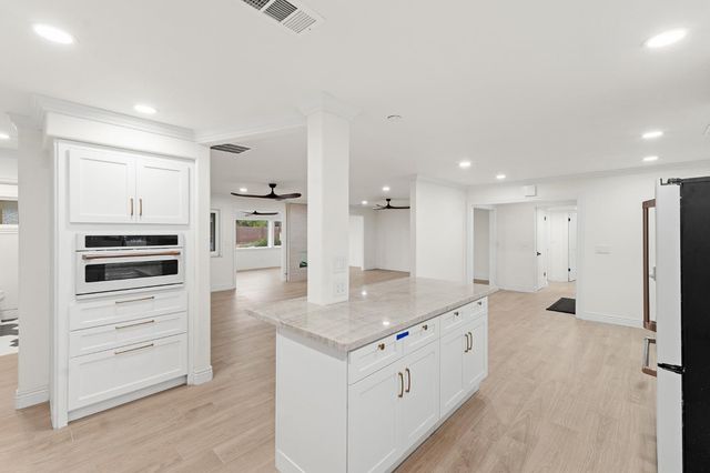 1345 W Escalon Avenue, Fresno, CA 93711