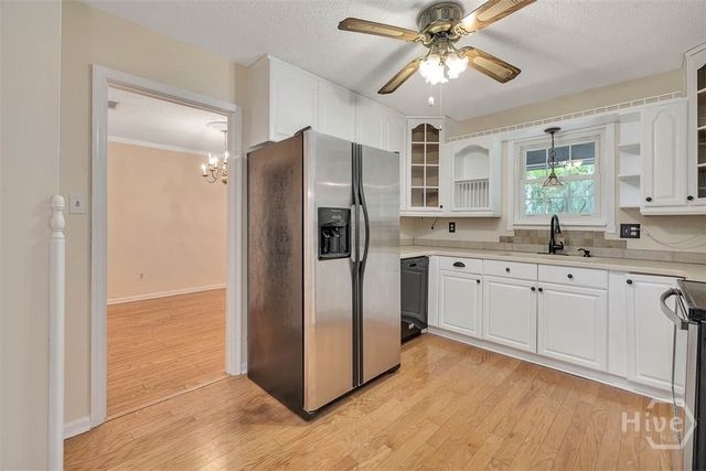 8 W London Hill Road, Woodbine, GA 31569