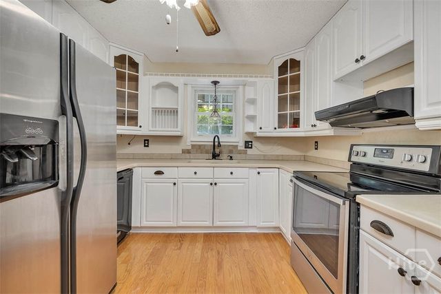 8 W London Hill Road, Woodbine, GA 31569