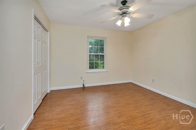 8 W London Hill Road, Woodbine, GA 31569