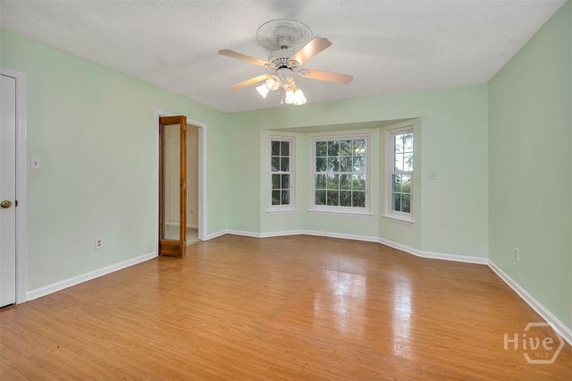 8 W London Hill Road, Woodbine, GA 31569