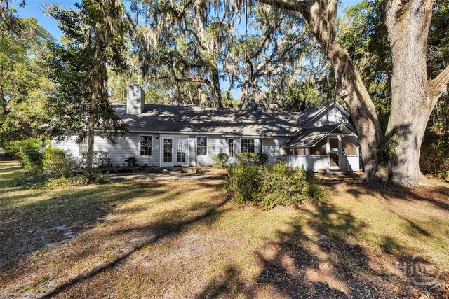 8 W London Hill Road, Woodbine, GA 31569
