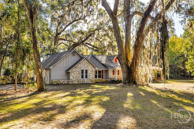 8 W London Hill Road, Woodbine, GA 31569