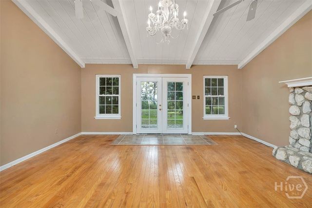 8 W London Hill Road, Woodbine, GA 31569