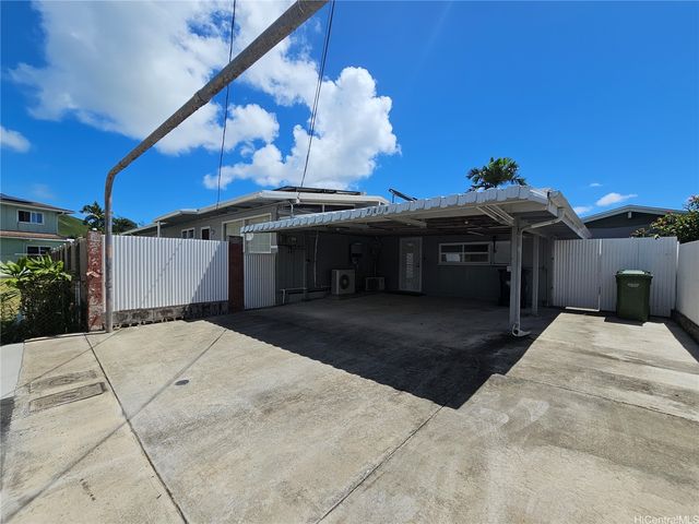 742-A Kaipii Street, Kailua, HI 96734