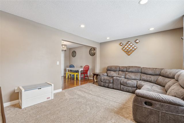 4125 SE 22nd Street, Des Moines, IA 50320