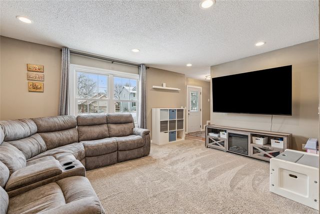 4125 SE 22nd Street, Des Moines, IA 50320