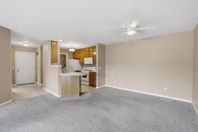 9735 Wildwood Court 1b, Highland, IN 46322