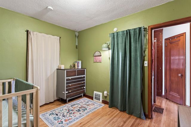 721 Parkway Drive, Saint Paul, MN 55106